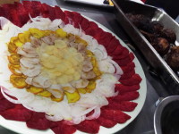Carpaccio van vergeten groenten. Foto Monique